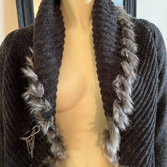 Cache Long Cardigan Sweater with Faux Fur Details